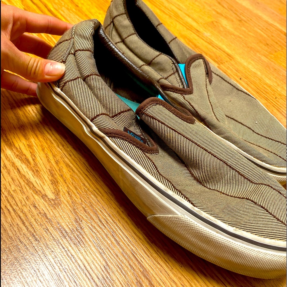 Vans shoes worn a couple of times. In good condition